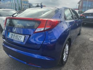 Honda Civic 2012 - Image 4
