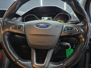 Ford Focus Style 1.5 TD 95ps 6speed 4DR - Image 4