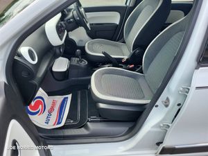Renault Twingo 1.0 Dynamique Intense Automatic - Image 4