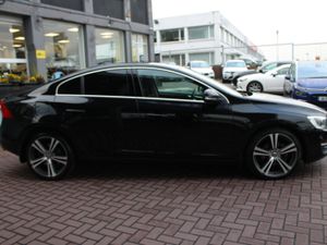 VOLVO S60 2.0D4 SE LUXURY 4DR SALOON AUTOMATIC - Image 3