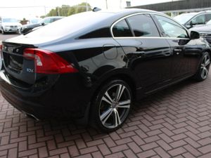 VOLVO S60 2.0D4 SE LUXURY 4DR SALOON AUTOMATIC - Image 4