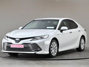 Toyota Camry 2.5 Hybrid  reverse Cam privacy Glas - Image 3
