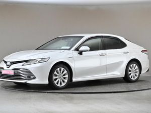 Toyota Camry 2.5 Hybrid  reverse Cam privacy Glas - Image 4