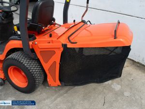 2023 Kubota GR2120 ride-on lawnmower - Image 3