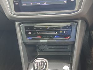 221 Volkswagen Tiguan Elegance - Image 4