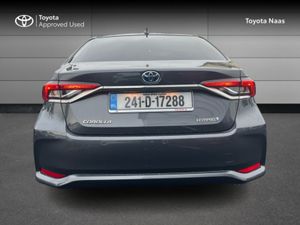 Toyota Corolla LUNA SPORT SALOON - Image 4