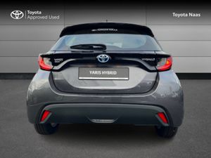 Toyota Yaris YARIS HYBRID LUNA - Image 4