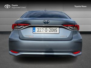 Toyota Corolla COROLLA SALOON SPORT - Image 4