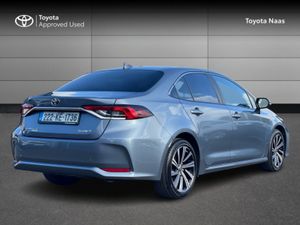 Toyota Corolla HYBRID LUNA SPORT SALOON - Image 2