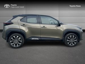 Toyota Yaris Cross YARIS CROSS LUNA SPORT - Image 3