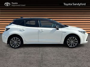 Toyota Corolla LUNA SPORT HATCHBACK // AIR CON // - Image 3