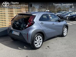 Toyota Aygo X NEW MODEL // REAR CAMERA // TOYOYTA - Image 2
