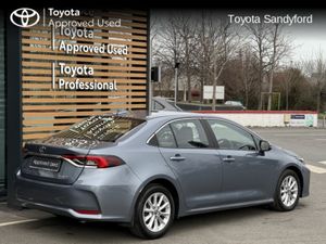 Toyota Corolla HYBRID LUNA AUTO SALOON // TOYOTA S - Image 2