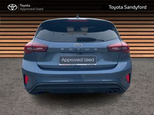 Ford Focus ST-LINE 1.0T STYLE // REAR CAMERA & PAR - Image 4