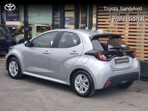 Toyota Yaris HYBRID LUNA // REAR CAMERA // TOYOTA - Image 3