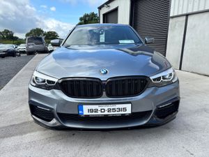 STUNNING 2019 BMW 530e M SPORT - Image 2