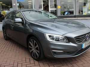 VOLVO V60 2.0D4 SE LUXURY 5DR ESTATE AUTOMATIC - Image 2