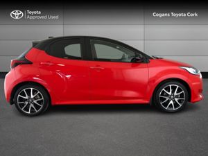 Toyota Yaris YARIS HYBRID PREMIER - Image 3
