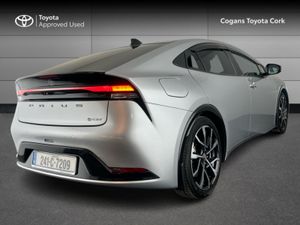 Toyota Prius Plug in - Image 2