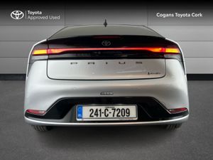 Toyota Prius Plug in - Image 4