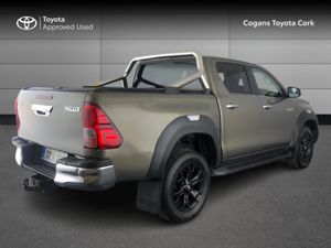 Toyota Hilux 2.4 SR5 DOUBLE CAB 4DR - Image 2