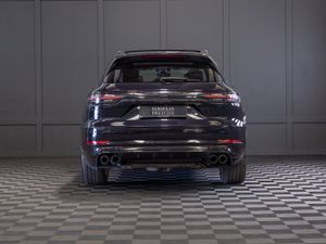 212 Porsche Cayenne V6 E-Hybrid - Image 4