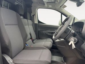 Citroen Berlingo LX PLUS BLUEHDI 100 MWB 650KG - Image 4