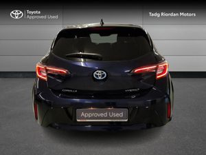 Toyota Corolla HYBRID LUNA SPORT HB 4DR - Image 4