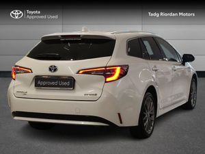 Toyota Corolla HYBRID SOL T/S - Image 2