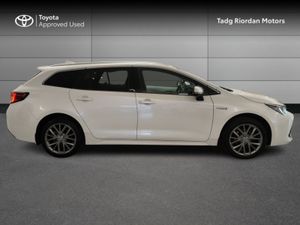 Toyota Corolla HYBRID SOL T/S - Image 3