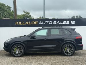 Porsche Cayenne S 3.0 Petrol Plug-In Hybrid Auto - Image 4
