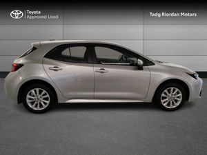 Toyota Corolla HYBRID LUNA - Image 3