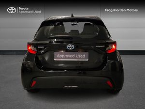 Toyota Yaris HYBRID LUNA - Image 4