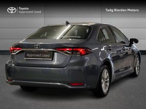 Toyota Corolla LUNA SALOO HYBRID 4DR AUTO - Image 2
