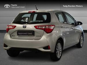 Toyota Yaris HYBRID 5DR AURA - Image 2