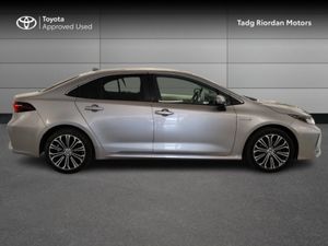 Toyota Corolla HYBRID LUNA SP SPORT 4DR AUTO - Image 3
