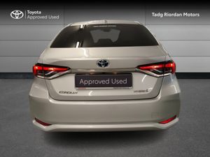 Toyota Corolla HYBRID LUNA SPORT - Image 4