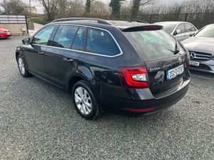 202 SKODA OCTAVIA 1.6 TDI ESTATE SOLEIL €85 P/W - Image 3
