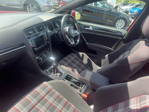 Volkswagen Golf GTI 2.0tsi 220HP Auto - Image 3