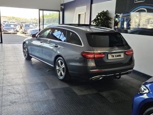 17 MERCEDES BENZ E-CLASS 220 ESTATE SE PREMIUM + - Image 3