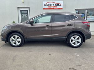 Nissan QASHQAI 1.5 DSL SV Automatic 4dr  Low Km s - Image 4