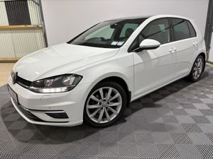 17 Volkswagen Golf Highline 2.0 TDi 150 Bhp - Image 4