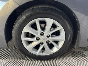 Toyota Corolla 1.4 D-4d Luna 4DR - Image 4