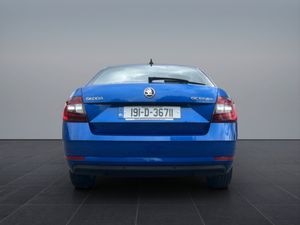 Skoda Octavia AMBITION 1.6 TDI 115HP DSG 4 4DR AUT - Image 3