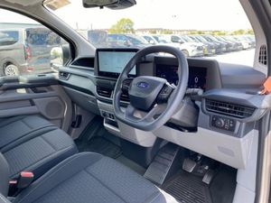 Ford Transit Custom Kombi 2.5 LWB Trend Automatic - Image 4