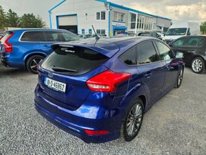 Ford Focus St-line 1.5td 120PS 6spd 4DR - Image 4
