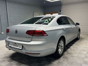 Volkswagen Passat CL 1.6 TDI D7F 120HP 4DR Auto - Image 3