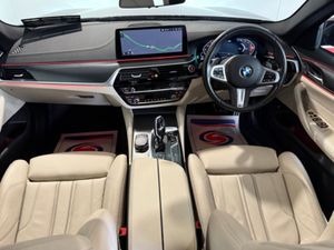 BMW 5-Series 520D M Sport 4DR AUTO - Image 3