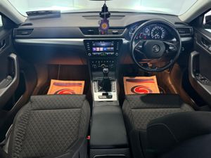 Skoda Superb AMBITION 2.0 TDI 150HP 5DR - Image 3