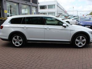 VW  PASSAT 2.0 TDI ALLTRACK 4MOTION(4WD) ELEGANCE - Image 3
